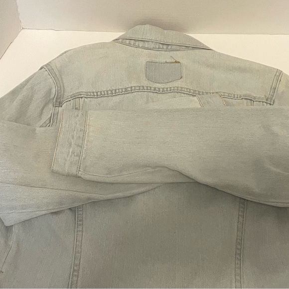 Levi's Trucker Jeans Jacket Women Denim Size Large Light Wash Metal Buttons - Picture 14 of 16